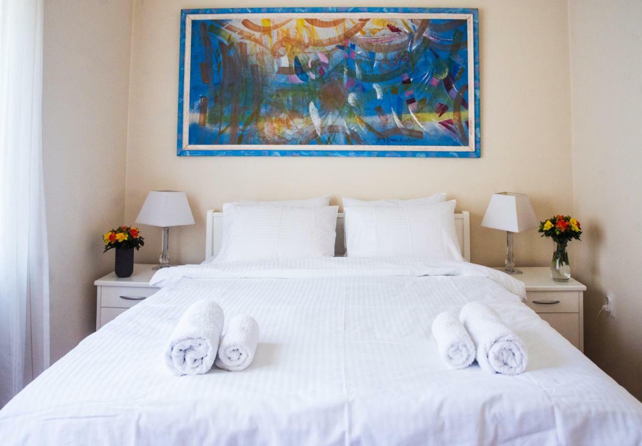 Crown Apartment With Garden View Belgrado Esterno foto