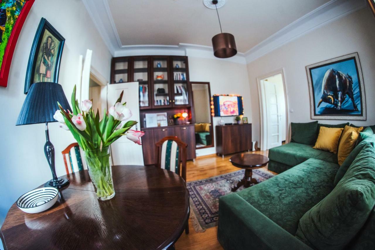 Crown Apartment With Garden View Belgrado Esterno foto