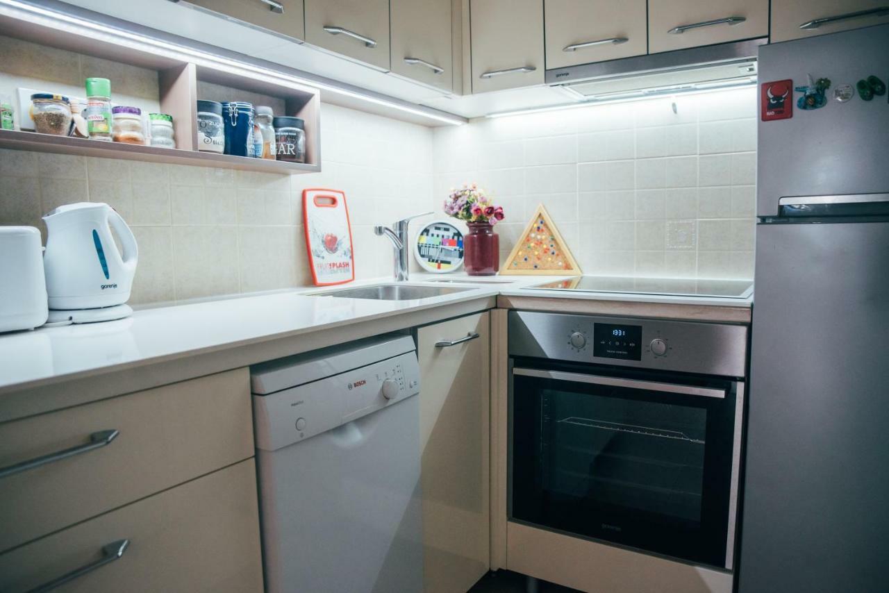 Crown Apartment With Garden View Belgrado Esterno foto