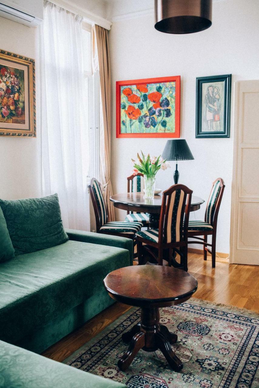 Crown Apartment With Garden View Belgrado Esterno foto