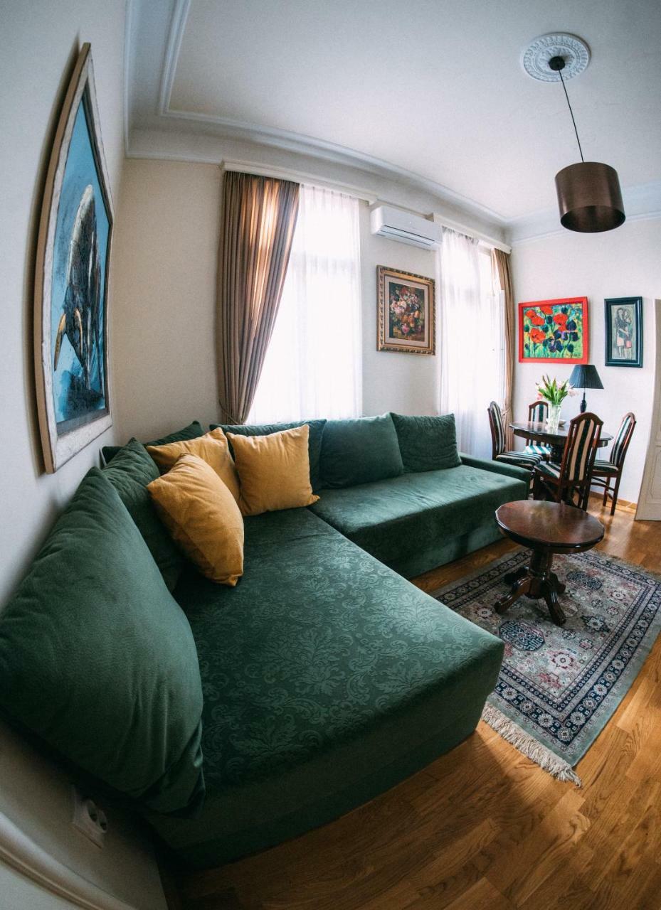 Crown Apartment With Garden View Belgrado Esterno foto